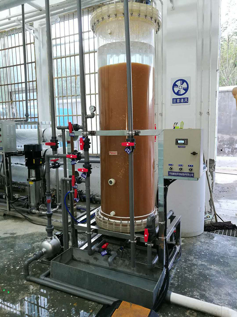 6噸高純水設備安裝現(xiàn)場1